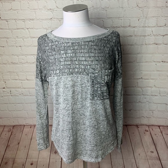 Sweet Claire Light Gray Textured Boatneck Top (Size Small) - Picture 2 of 5